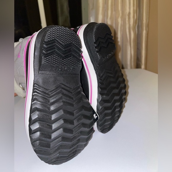 Sorel Yoot Pac Waterproof Toddler Snow Boot in Chrome Blackpink Girls Size 8 NWT - Picture 8 of 11